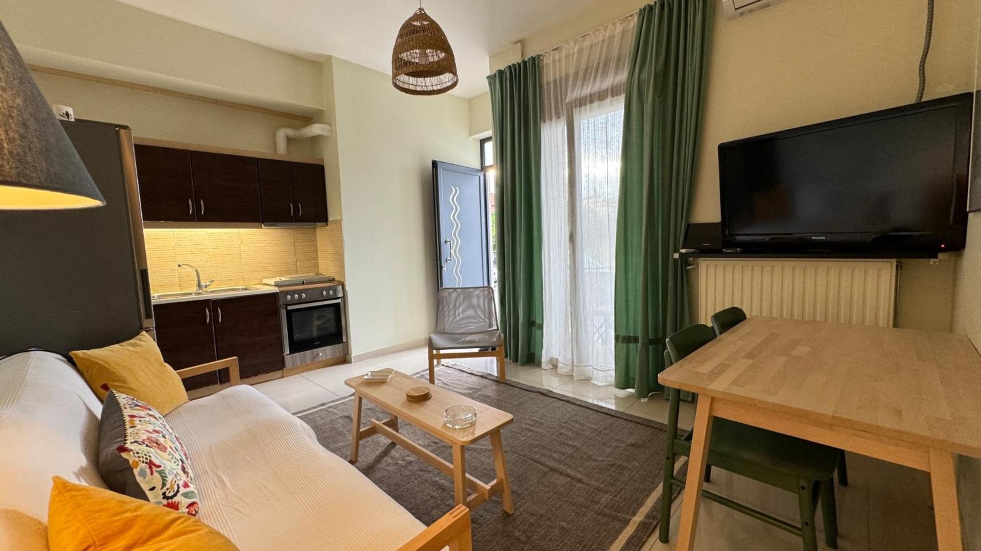 Apartamento 100 Meters From The Sea Xylokastro Exterior foto